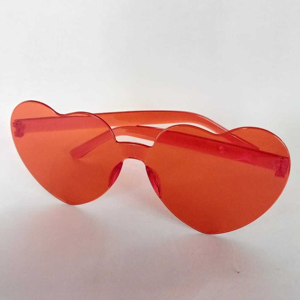 Anteojo Corazon rojo de acrilico