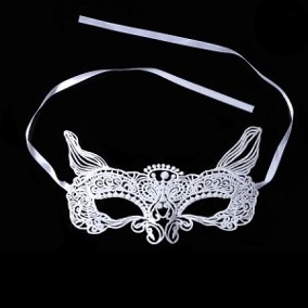 Antifaz calado tipo encaje con orejitas